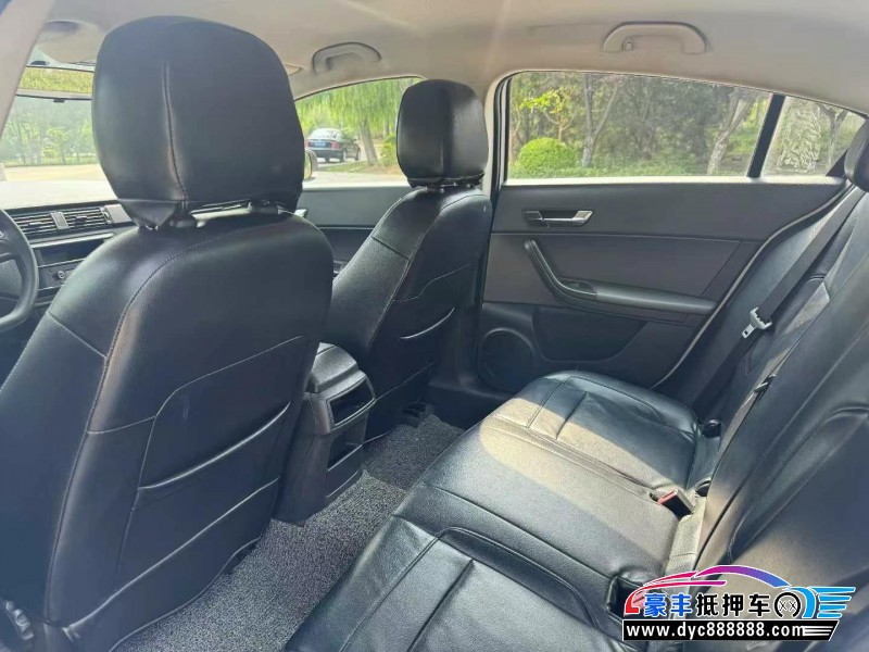 19年观致观致3轿车抵押车出售