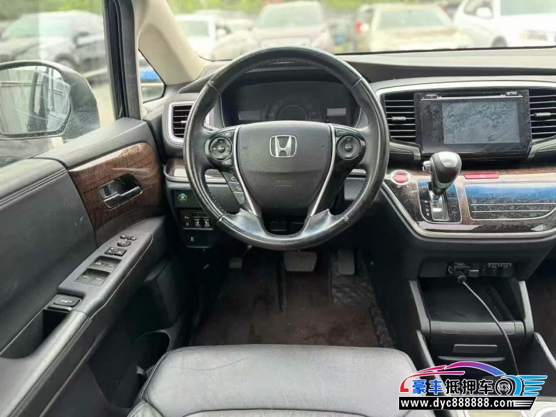 15年本田奥德赛轿车抵押车出售