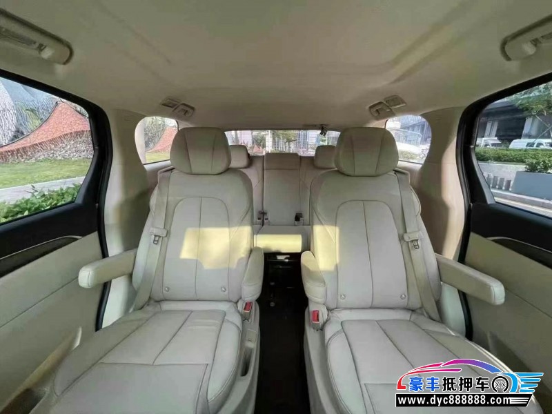 22年别克GL8轿车抵押车出售