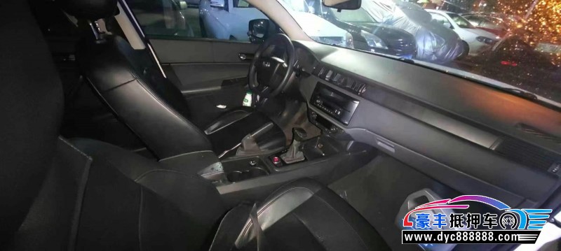 18年观致观致3轿车抵押车出售