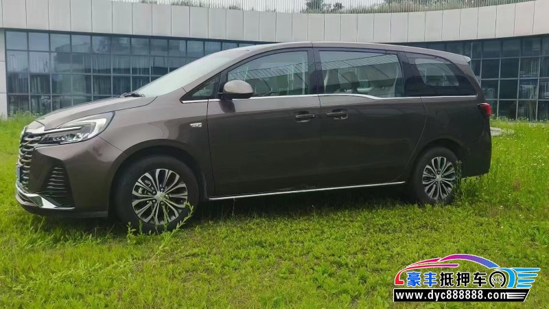 24年别克GL8轿车抵押车出售