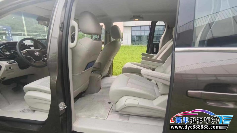 24年别克GL8轿车抵押车出售