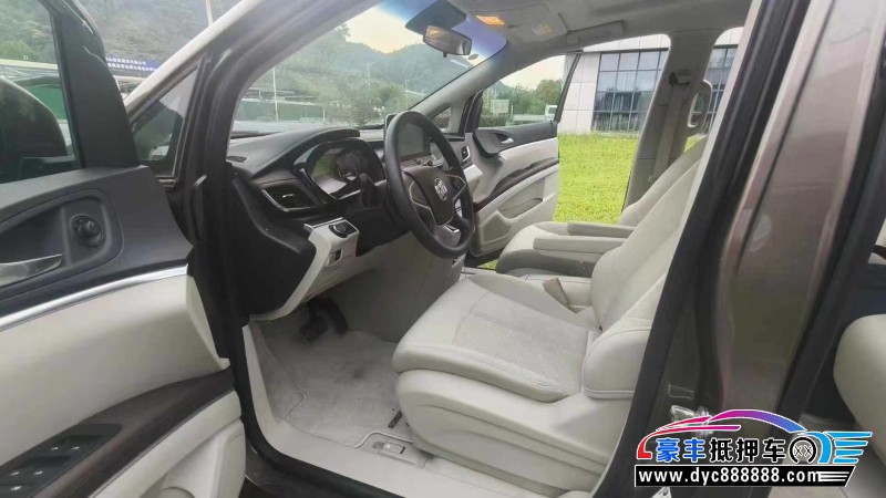 24年别克GL8轿车抵押车出售