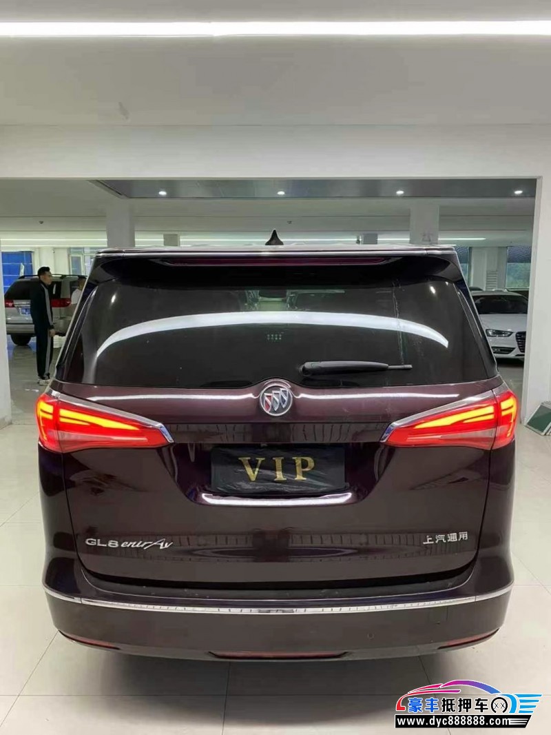 17年别克GL8轿车抵押车出售