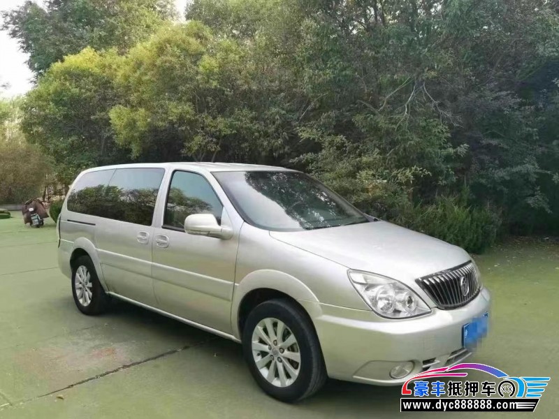 17年别克GL8轿车抵押车出售