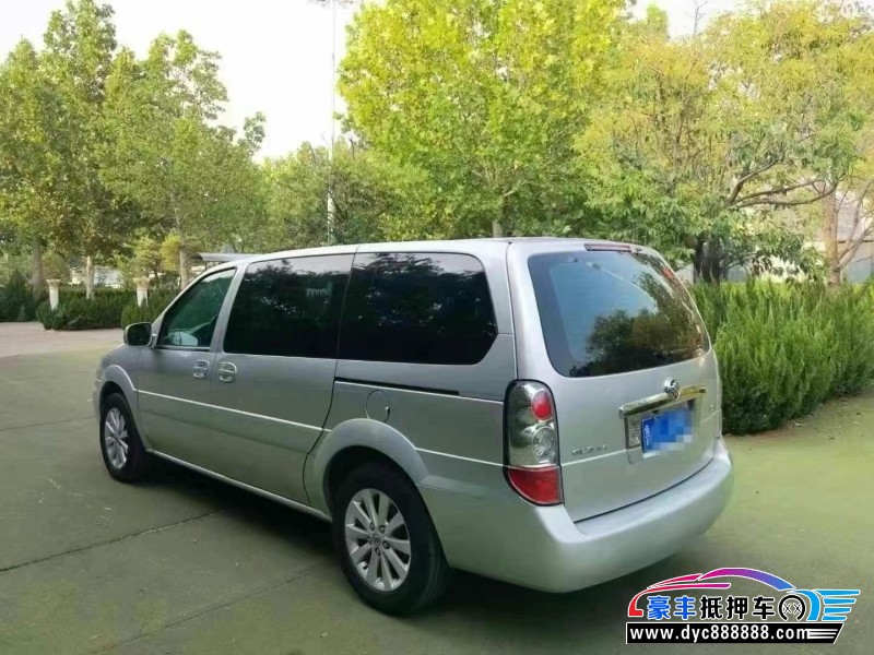 17年别克GL8轿车抵押车出售