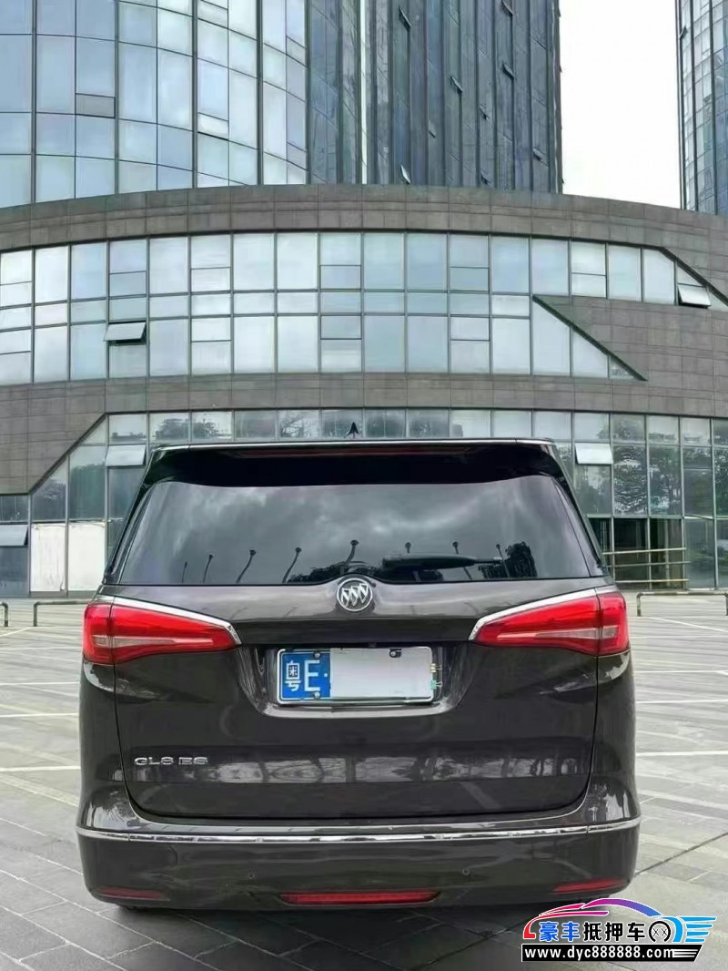 18年别克GL8轿车抵押车出售