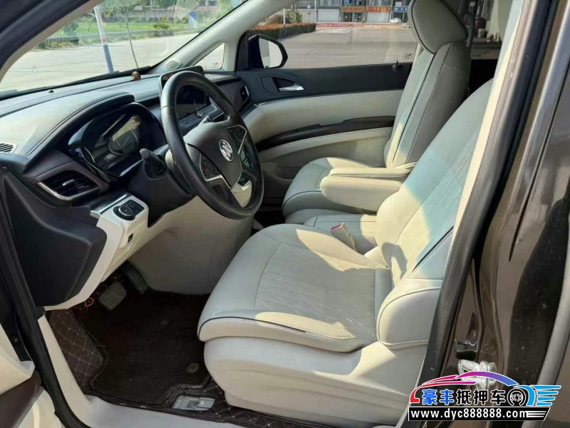 21年别克GL8轿车抵押车出售