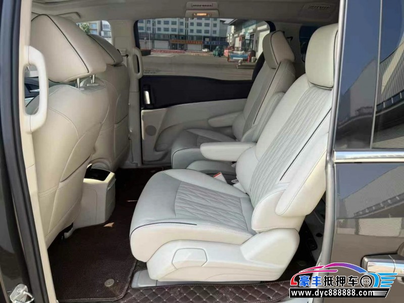 21年别克GL8轿车抵押车出售