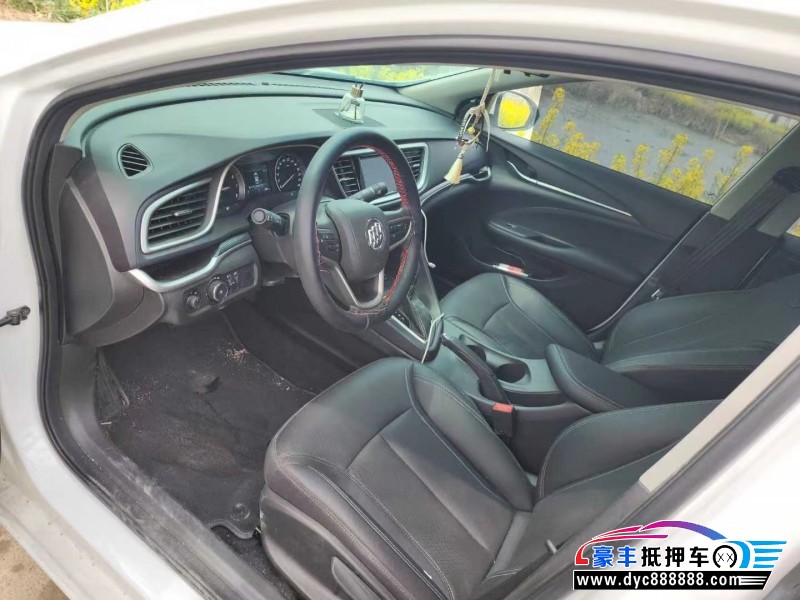 22年别克英朗轿车抵押车出售