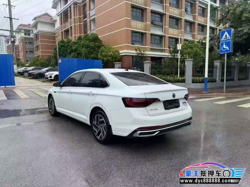 23年大众速腾轿车抵押车出售