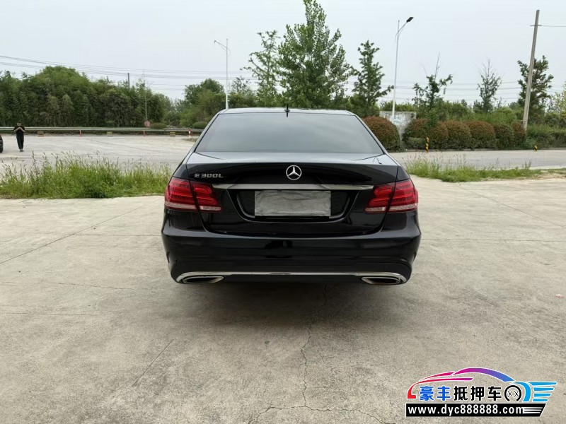 16年奔驰E轿车抵押车出售