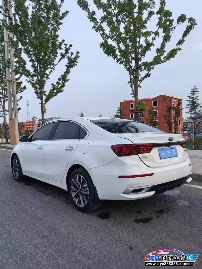 21年起亚K3轿车抵押车出售