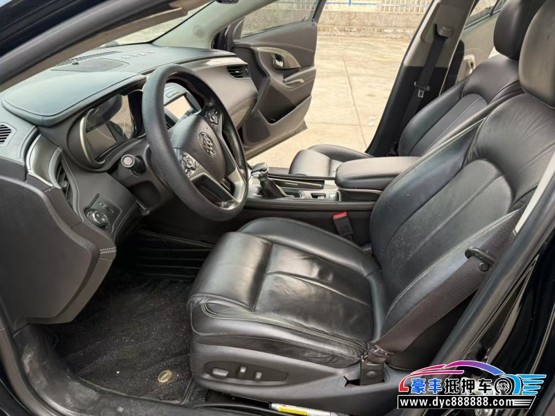 14年别克君越轿车抵押车出售