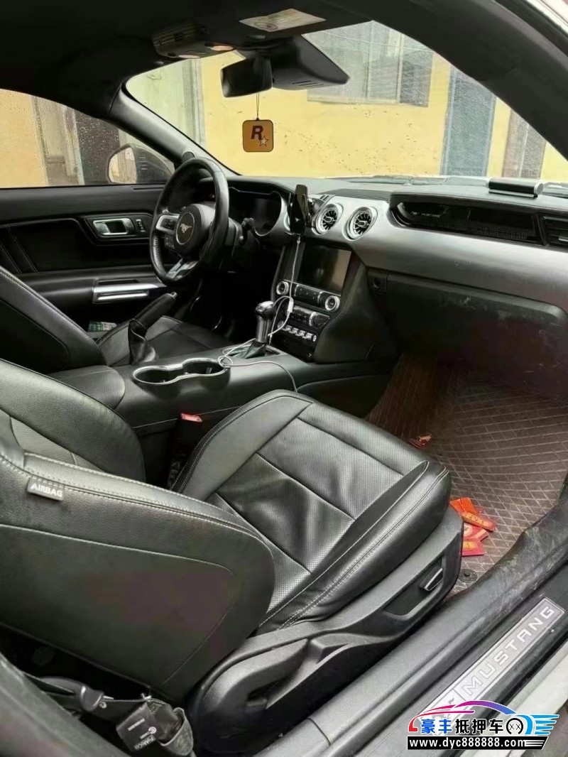 19年福特野马轿车抵押车出售