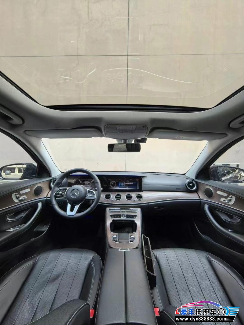 18年奔驰E轿车抵押车出售