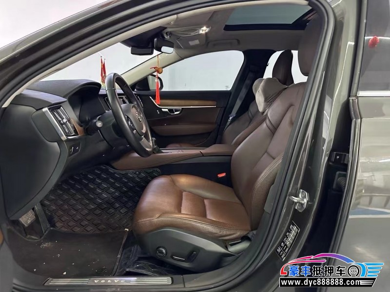 20年沃尔沃S90轿车抵押车出售