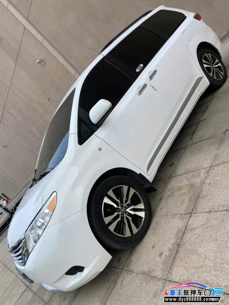 17年丰田塞纳MPV抵押车出售