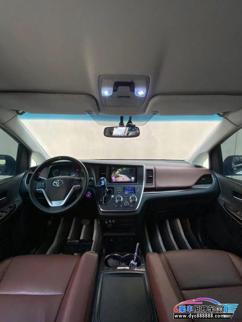 17年丰田塞纳MPV抵押车出售