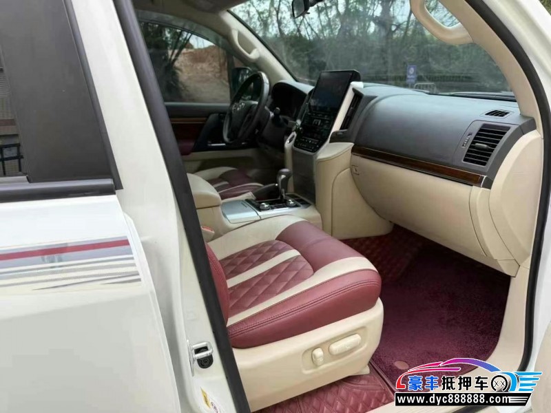 20年丰田兰德酷路泽（陆巡）轿车抵押车出售