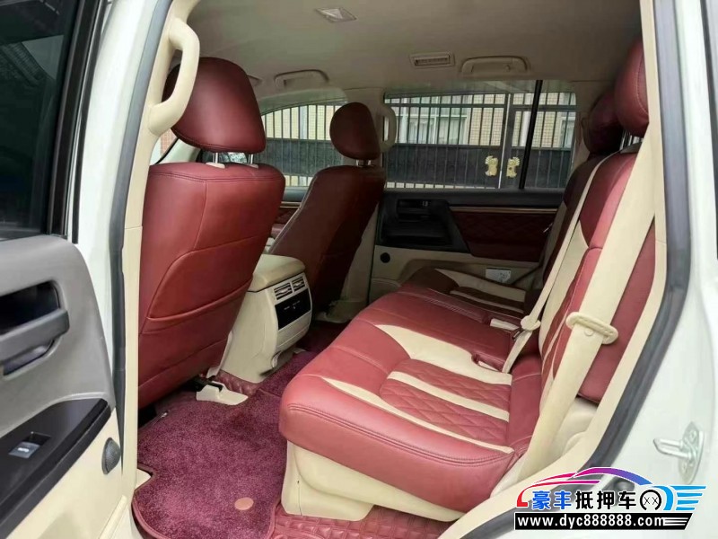 20年丰田兰德酷路泽（陆巡）轿车抵押车出售