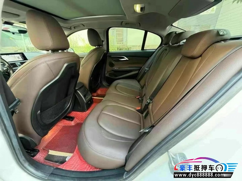 19年宝马1系轿车抵押车出售