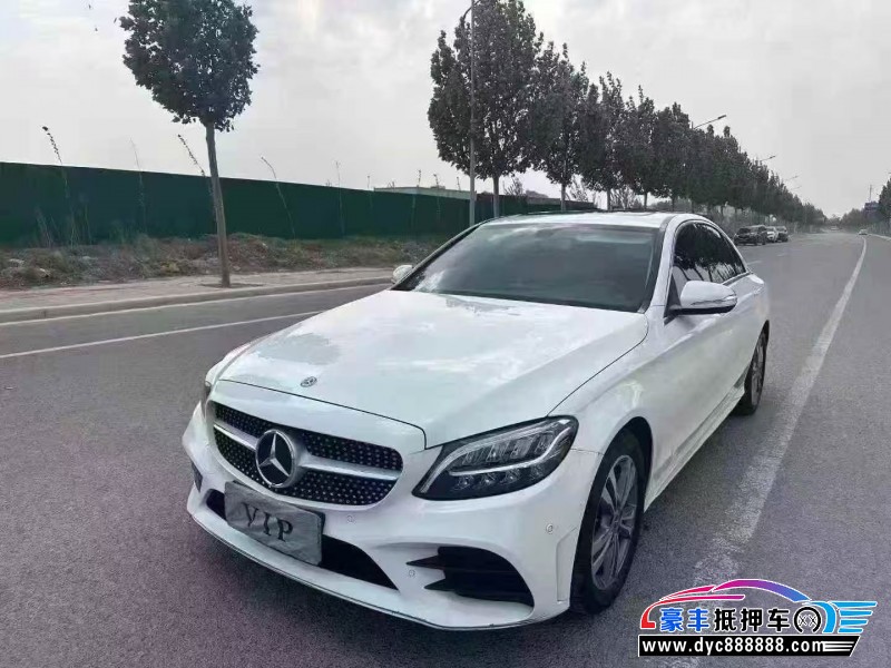 20年奔驰C轿车抵押车出售