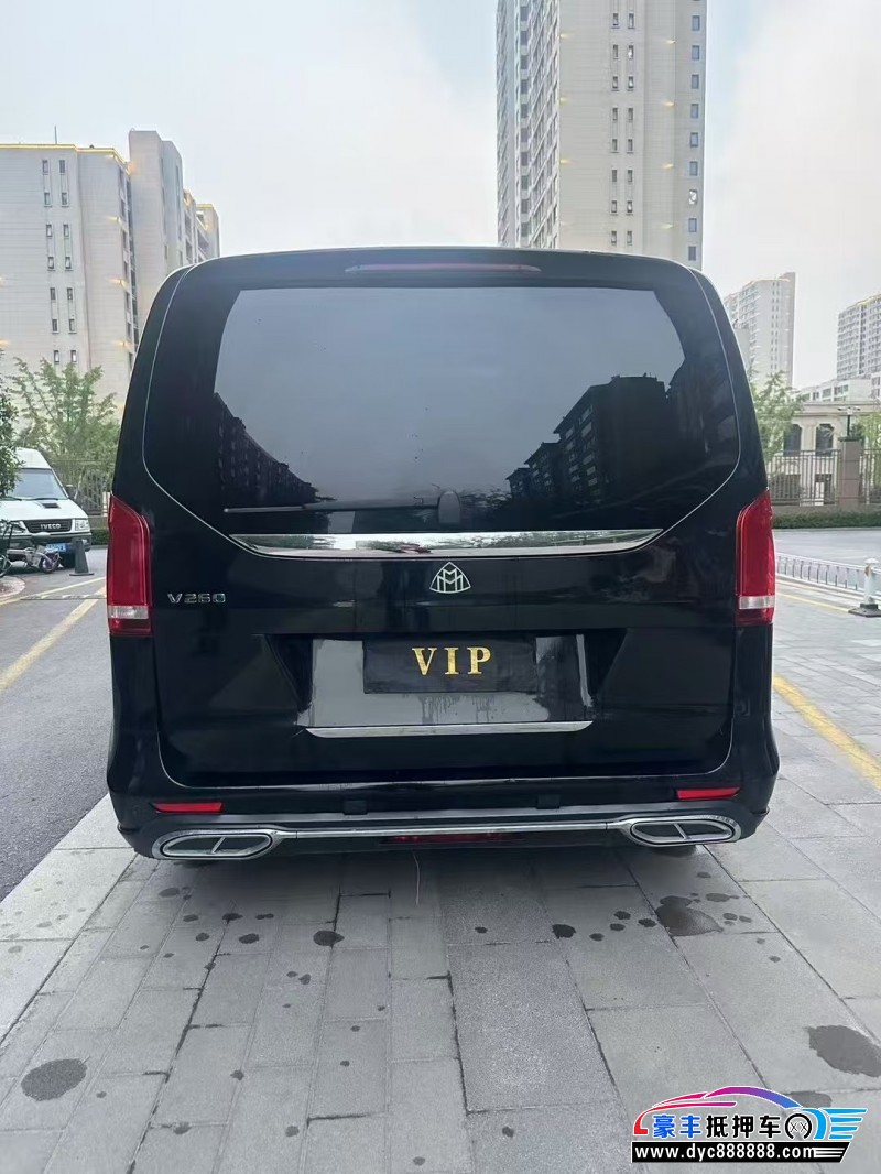 18年奔驰V轿车抵押车出售