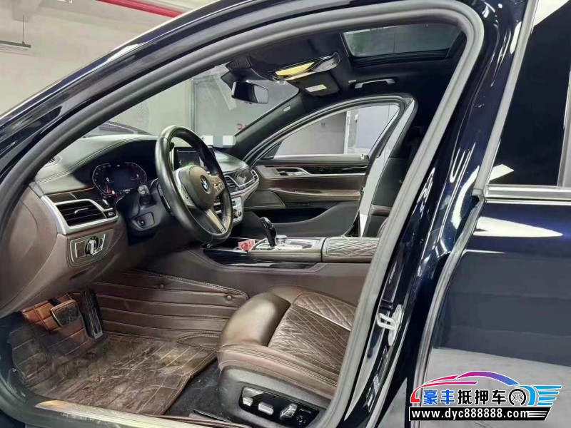 19年宝马7系轿车抵押车出售