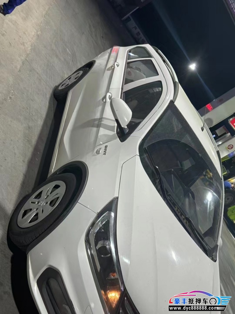 19年宝骏310W轿车抵押车出售