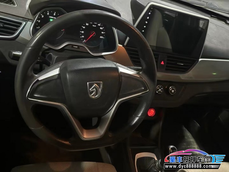 19年宝骏310W轿车抵押车出售