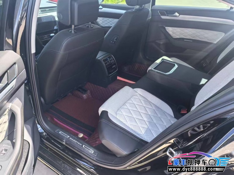 24年大众迈腾轿车抵押车出售