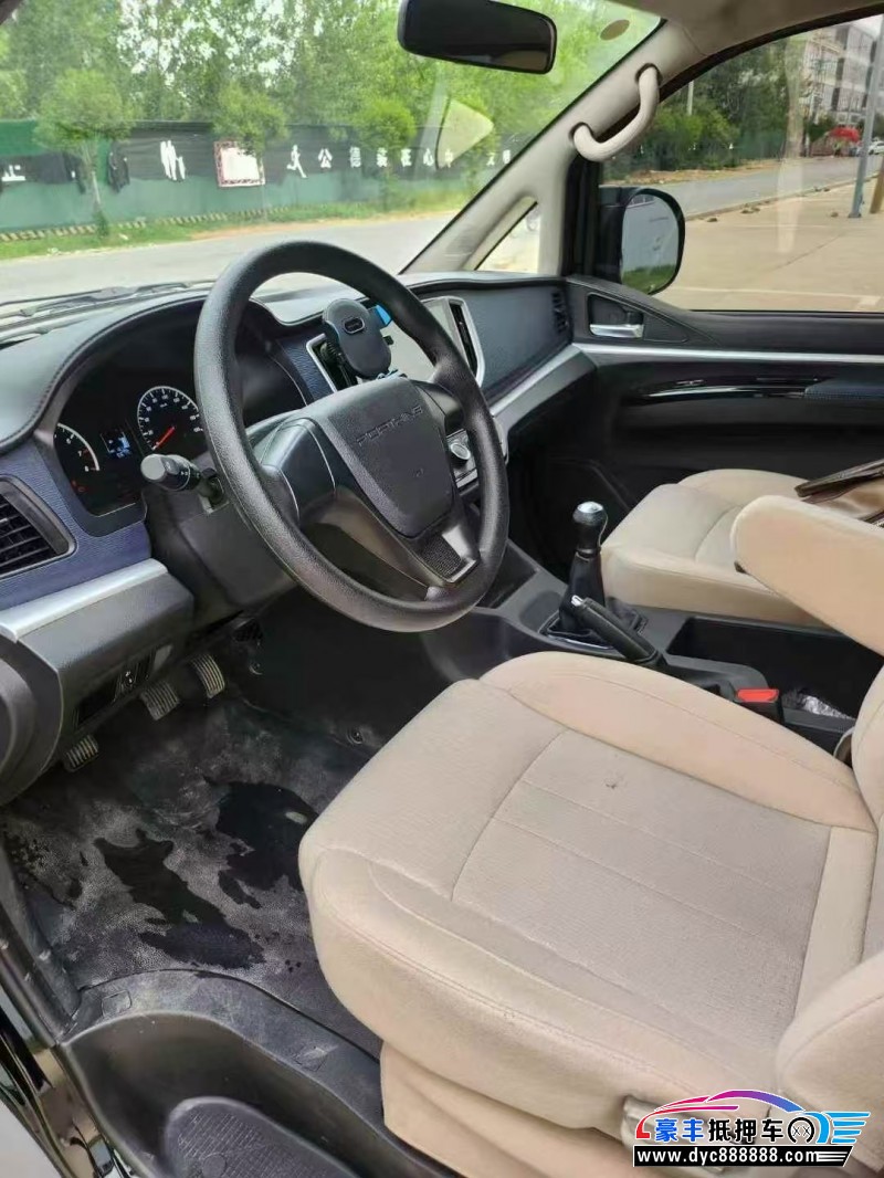 24年东风风行菱智轿车抵押车出售