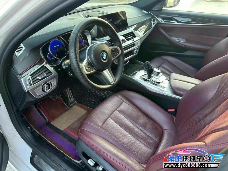 18年宝马5系轿车抵押车出售