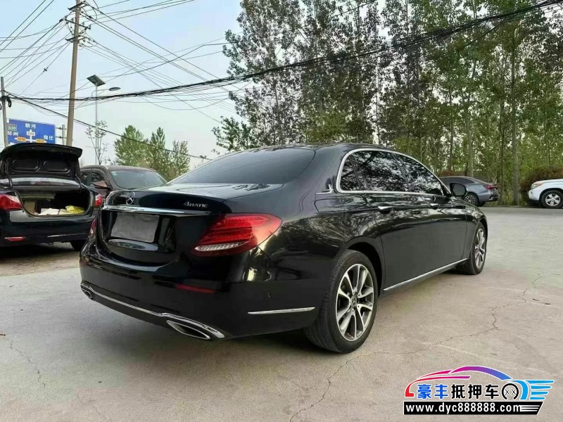 17年奔驰E轿车抵押车出售