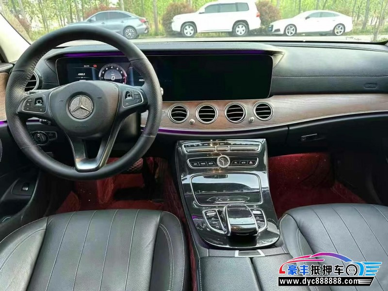 17年奔驰E轿车抵押车出售