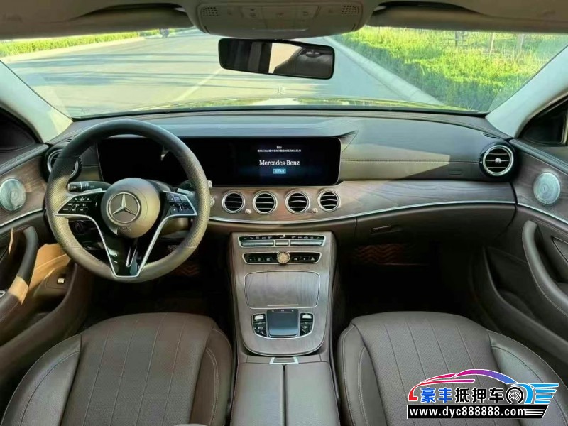 23年奔驰E轿车抵押车出售