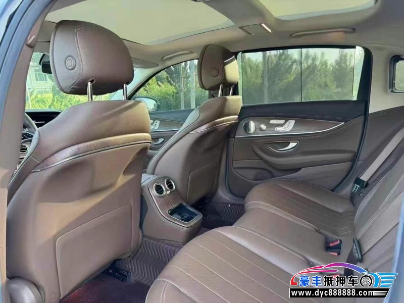 23年奔驰E轿车抵押车出售