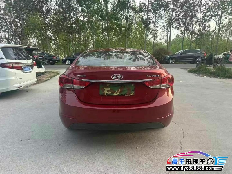 16年现代朗动轿车抵押车出售