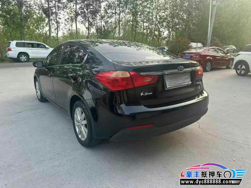 13年起亚K3轿车抵押车出售