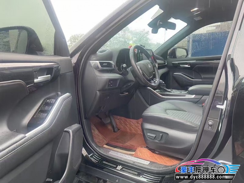 24年丰田皇冠轿车抵押车出售