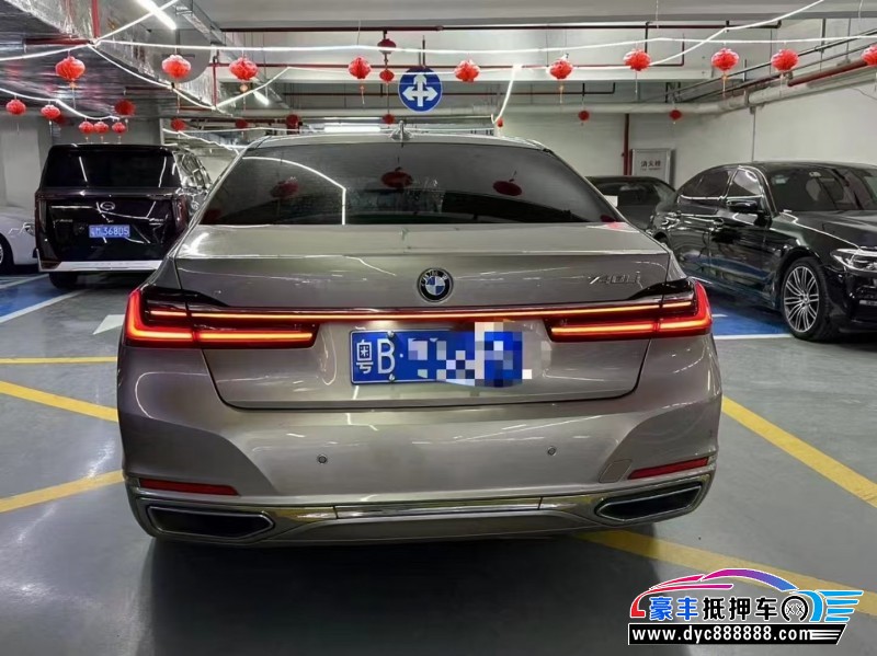 20年宝马7系轿车抵押车出售