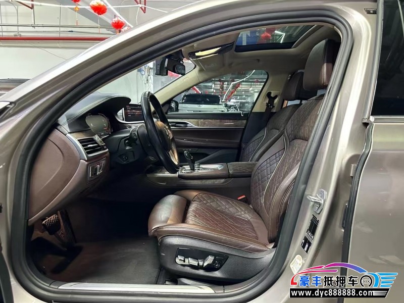 20年宝马7系轿车抵押车出售