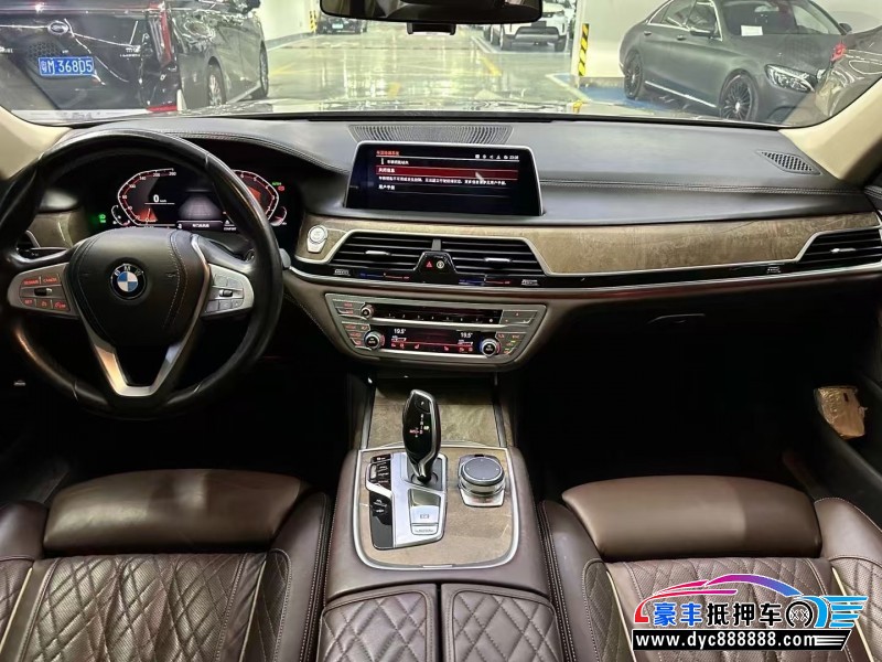 20年宝马7系轿车抵押车出售