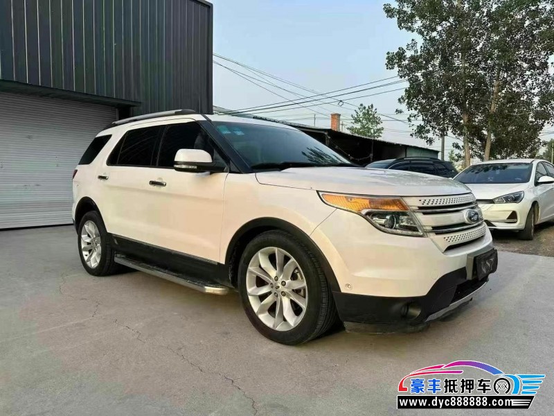 14年福特探险者轿车抵押车出售