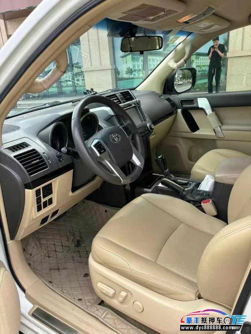 14年丰田普拉多（霸道）轿车抵押车出售