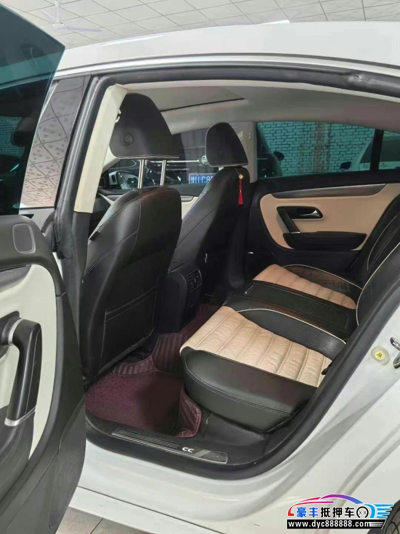 16年大众CC轿车抵押车出售