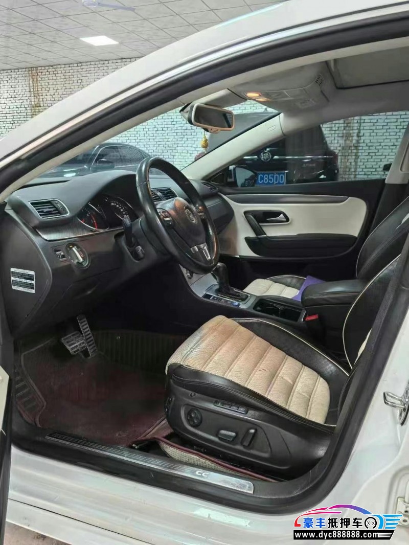 16年大众CC轿车抵押车出售