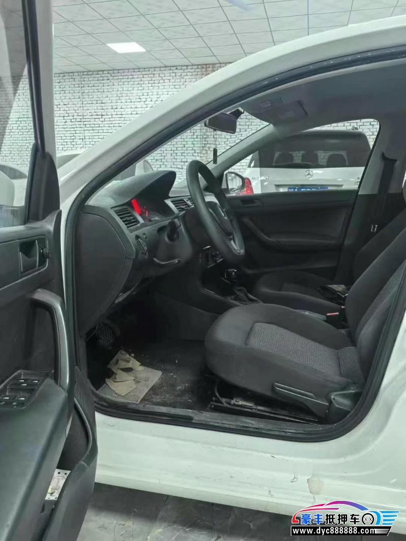 19年大众桑塔纳轿车抵押车出售