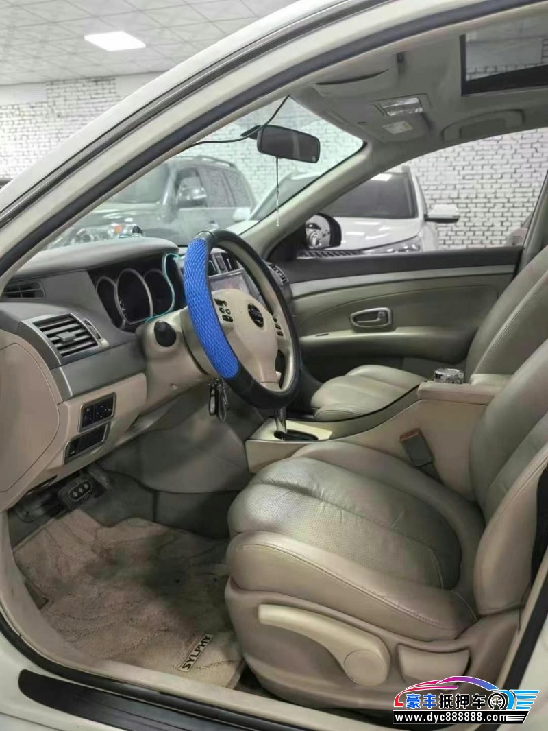 18年日产轩逸轿车抵押车出售